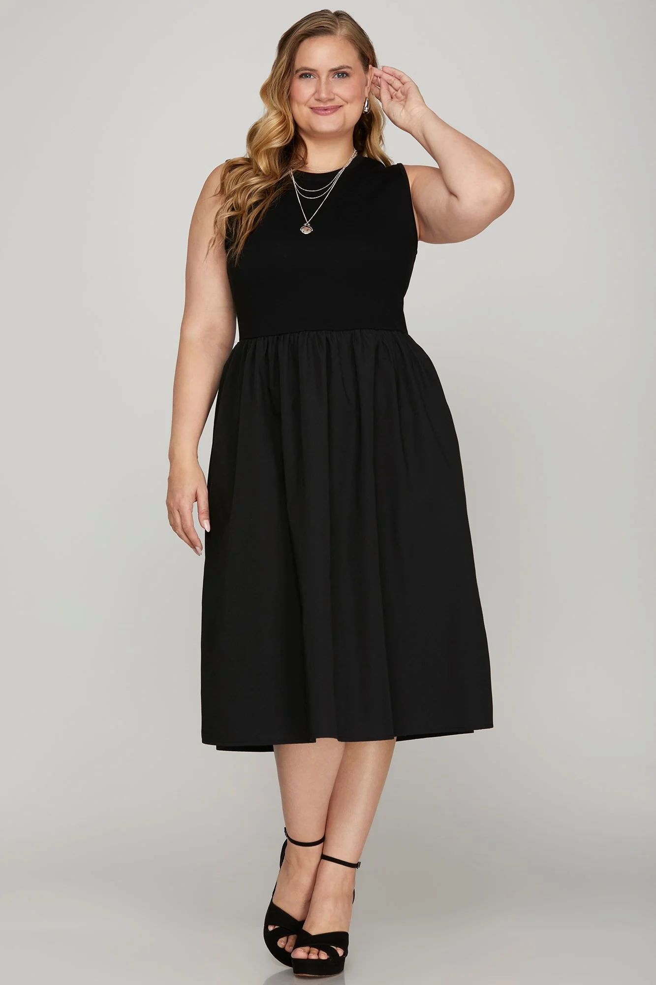 She + Sky Full Size Sleeveless Poplin Woven Midi Dress with Pockets Plus Size - Image 4